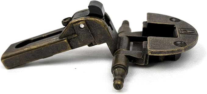 Cerniera per Ante con Battuta – Scodellino Foro Ø35 mm – Chiusura con Cricchetto a Molla – Cerniera per Mobili da Cucina, Armadi e Pensili – Installazione Parziale o Totale Incassata